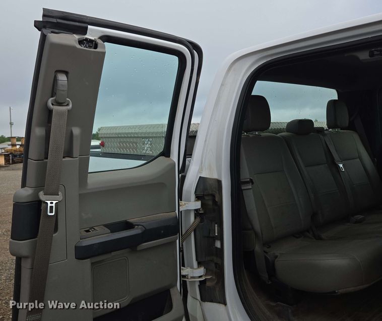 image for item DP6410 2016 Ford F150 XL SuperCab pickup truck