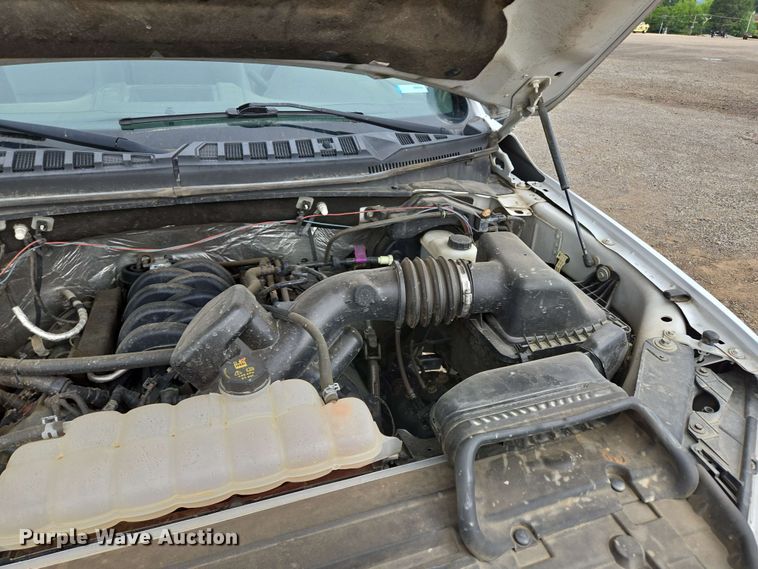 image for item DP6410 2016 Ford F150 XL SuperCab pickup truck