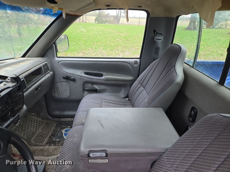 image for item DP6679 1994 Dodge Ram 1500 pickup truck