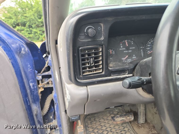 image for item DP6679 1994 Dodge Ram 1500 pickup truck