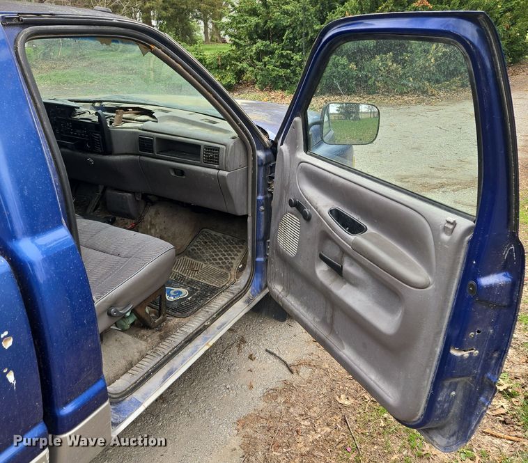image for item DP6679 1994 Dodge Ram 1500 pickup truck