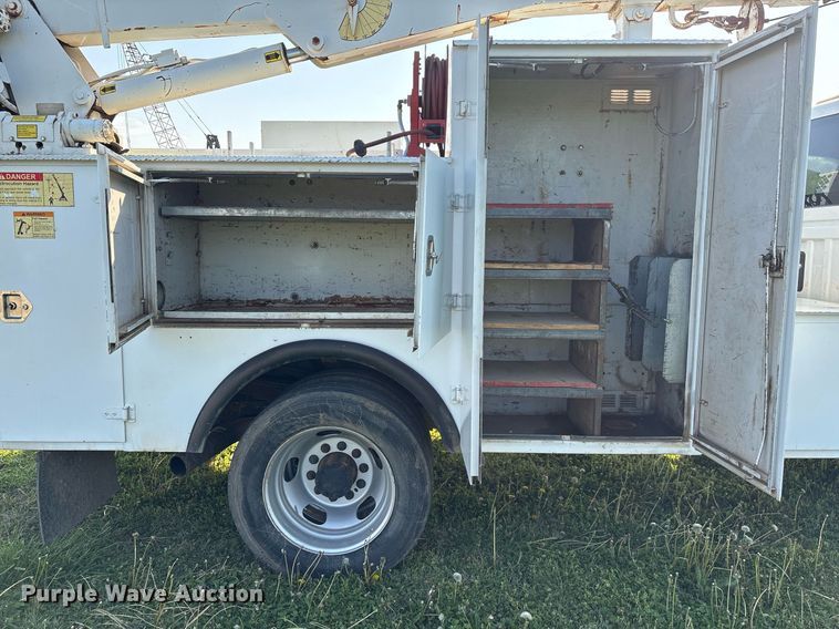 image for item DS3666 2014 Dodge Ram 5500HD utility / service truck