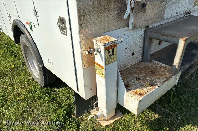 image for item DS3666 2014 Dodge Ram 5500HD utility / service truck