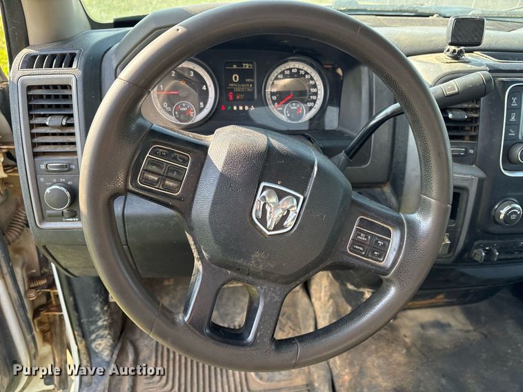 image for item DS3666 2014 Dodge Ram 5500HD utility / service truck