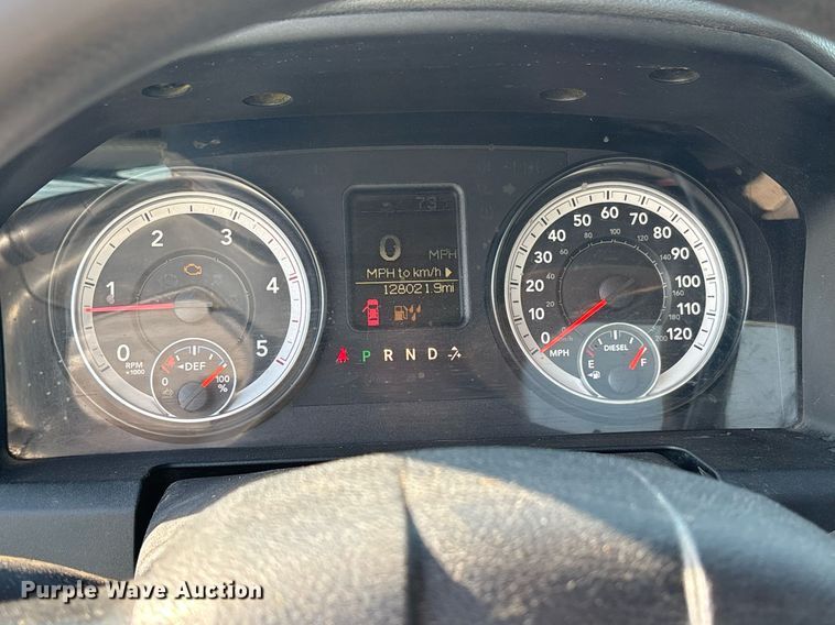 image for item DS3666 2014 Dodge Ram 5500HD utility / service truck