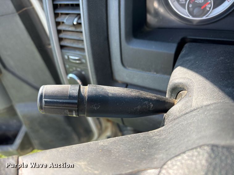 image for item DS3666 2014 Dodge Ram 5500HD utility / service truck