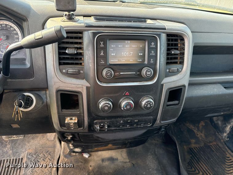 image for item DS3666 2014 Dodge Ram 5500HD utility / service truck