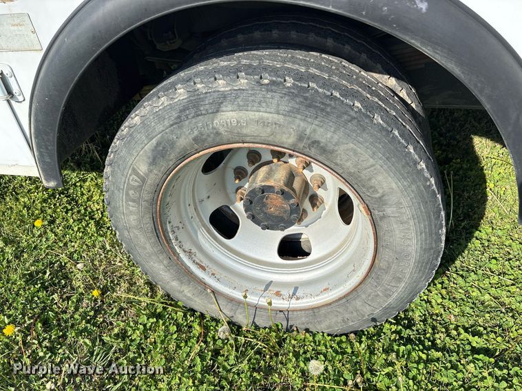 image for item DS3666 2014 Dodge Ram 5500HD utility / service truck