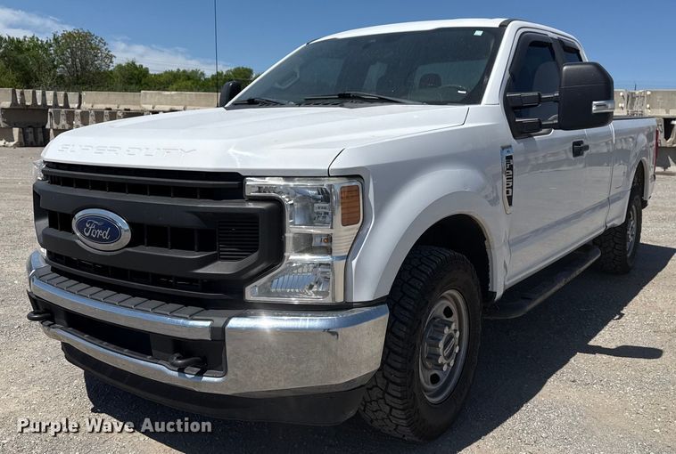 image for item DS3694 2020 Ford F250 Super Duty SuperCab pickup truck