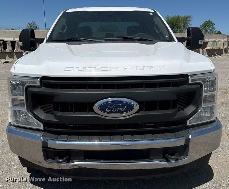 image for item DS3694 2020 Ford F250 Super Duty SuperCab pickup truck