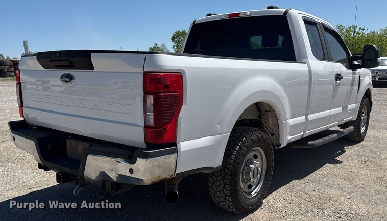 image for item DS3694 2020 Ford F250 Super Duty SuperCab pickup truck