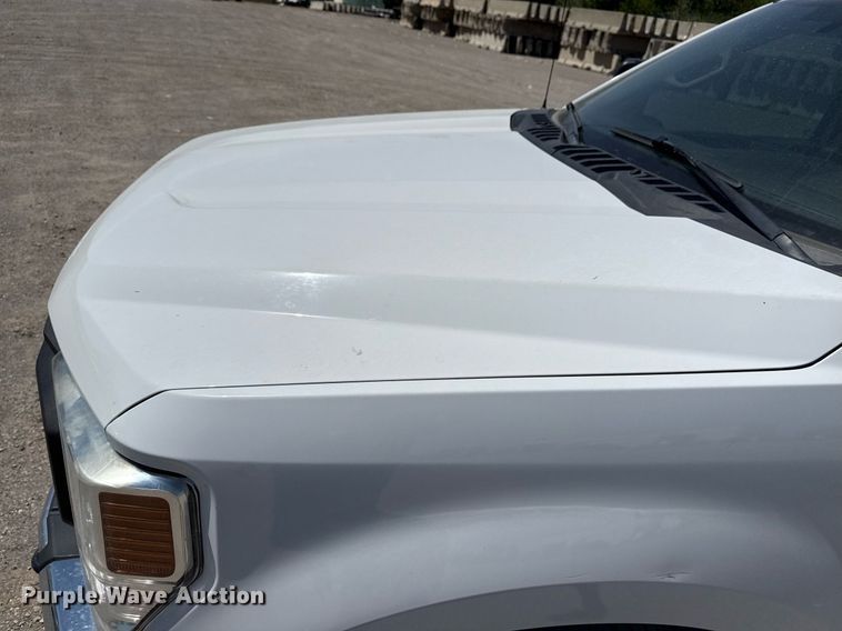 image for item DS3694 2020 Ford F250 Super Duty SuperCab pickup truck