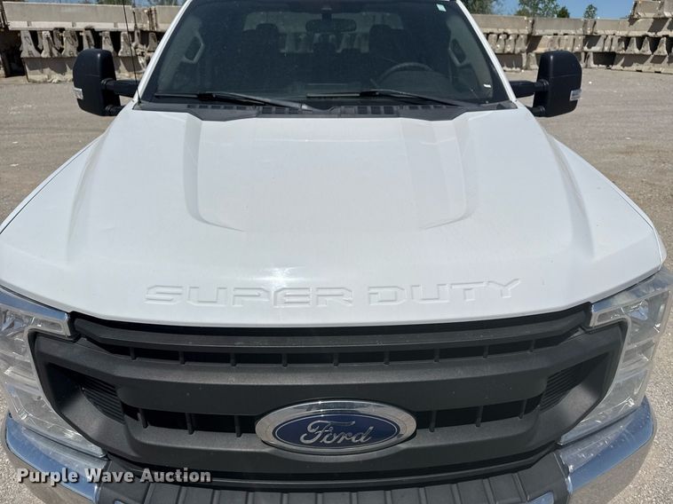 image for item DS3694 2020 Ford F250 Super Duty SuperCab pickup truck