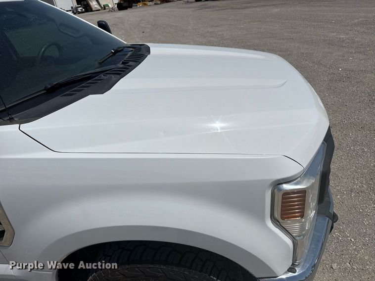 image for item DS3694 2020 Ford F250 Super Duty SuperCab pickup truck