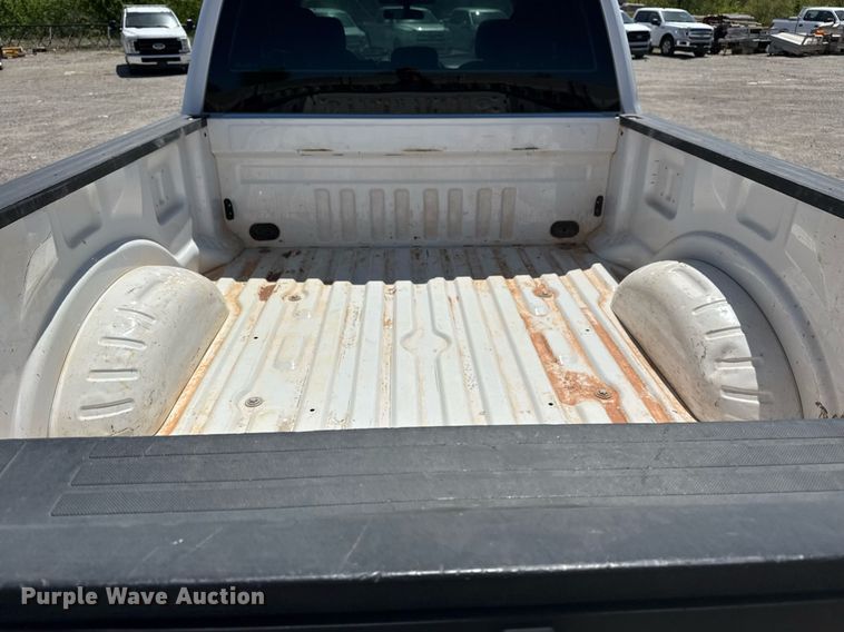 image for item DS3694 2020 Ford F250 Super Duty SuperCab pickup truck