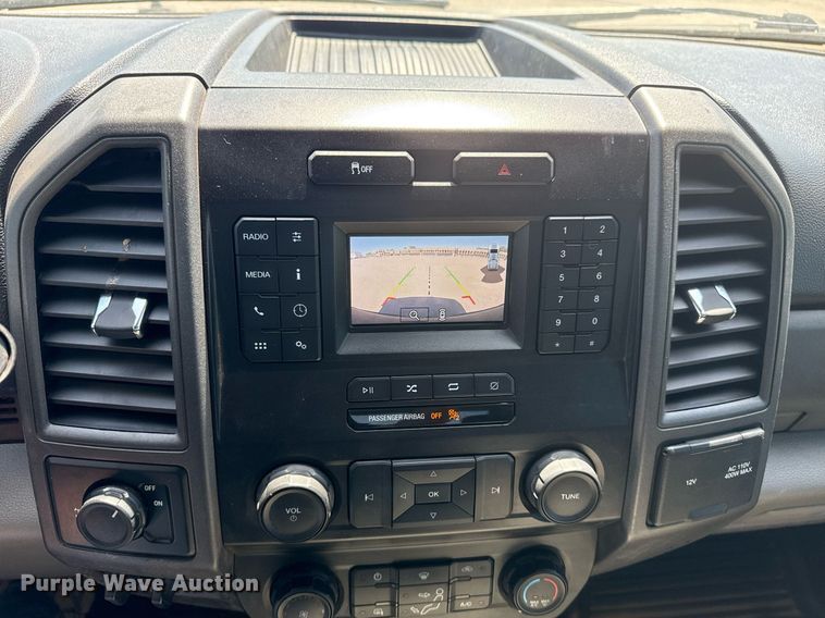 image for item DS3694 2020 Ford F250 Super Duty SuperCab pickup truck