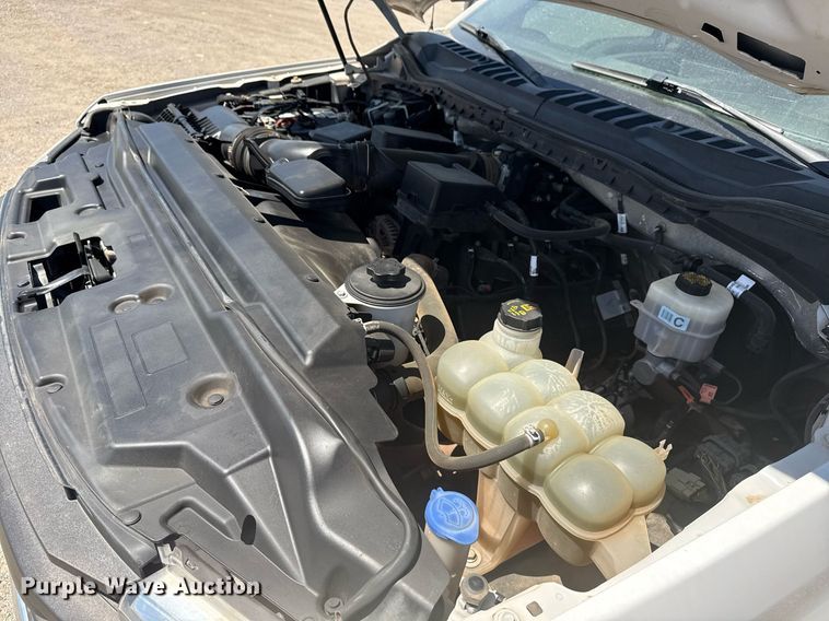 image for item DS3694 2020 Ford F250 Super Duty SuperCab pickup truck