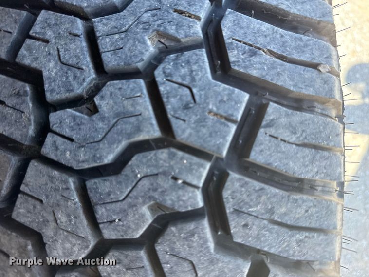 image for item DS3694 2020 Ford F250 Super Duty SuperCab pickup truck