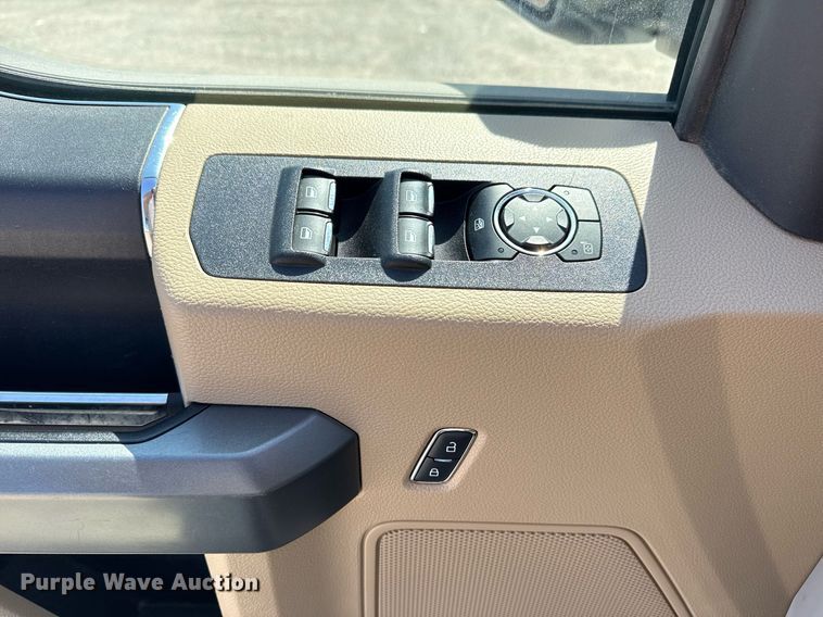 image for item DS3697 2019 Ford F150 SuperCrew pickup truck