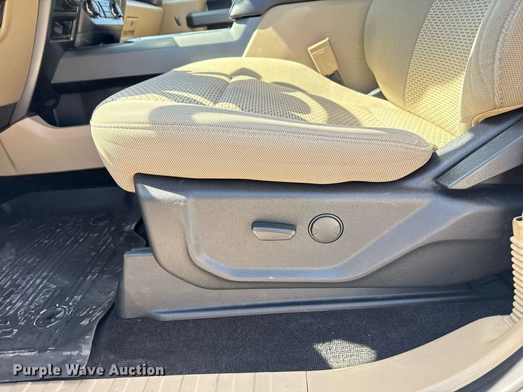 image for item DS3697 2019 Ford F150 SuperCrew pickup truck