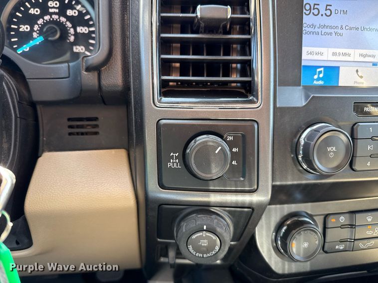 image for item DS3697 2019 Ford F150 SuperCrew pickup truck