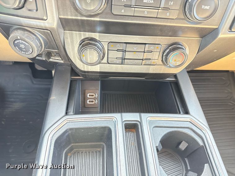 image for item DS3697 2019 Ford F150 SuperCrew pickup truck