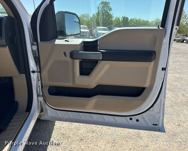 image for item DS3697 2019 Ford F150 SuperCrew pickup truck