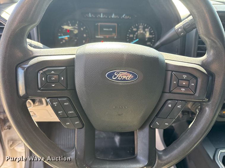 image for item DS3701 2020 Ford F150 SuperCrew pickup truck