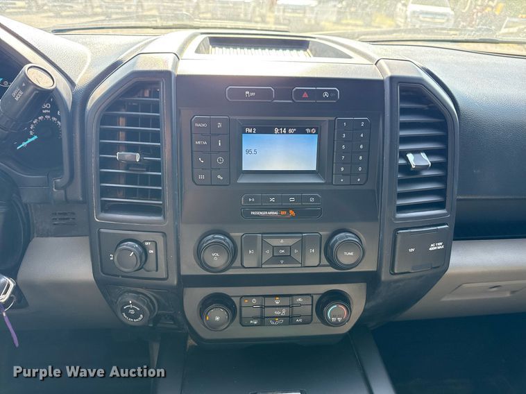 image for item DS3701 2020 Ford F150 SuperCrew pickup truck