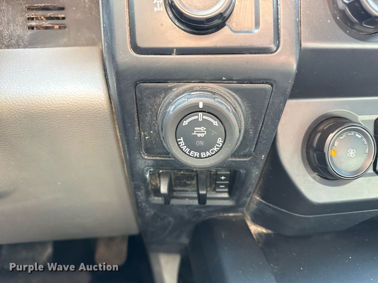 image for item DS3701 2020 Ford F150 SuperCrew pickup truck