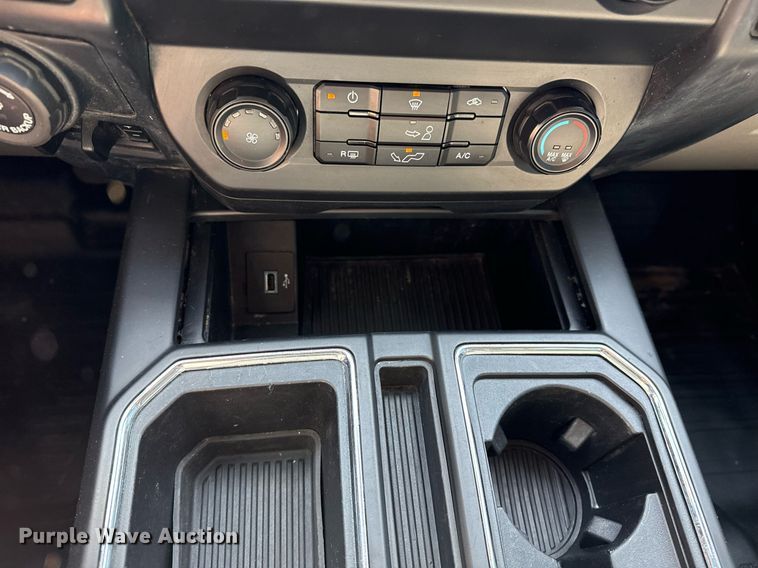 image for item DS3701 2020 Ford F150 SuperCrew pickup truck