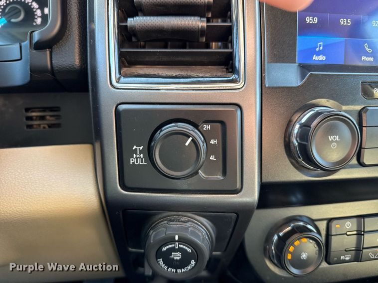 image for item DS3702 2020 Ford F150 SuperCrew pickup truck