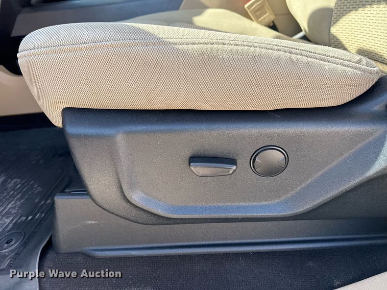 image for item DS3702 2020 Ford F150 SuperCrew pickup truck