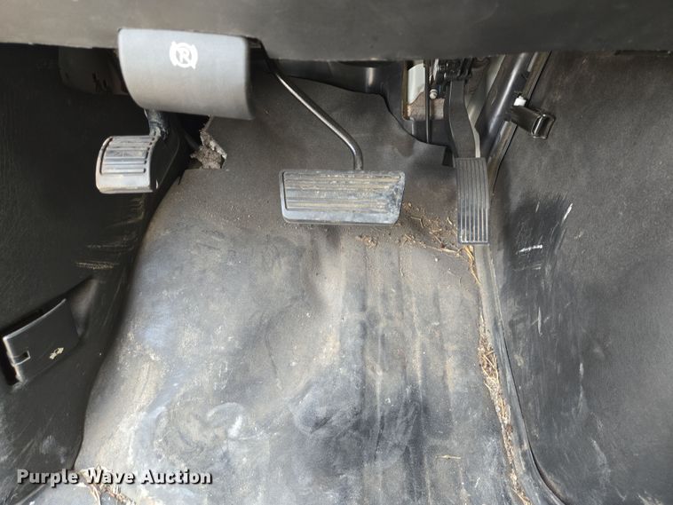 image for item DT4825 2017 Chevrolet Express 2500 van