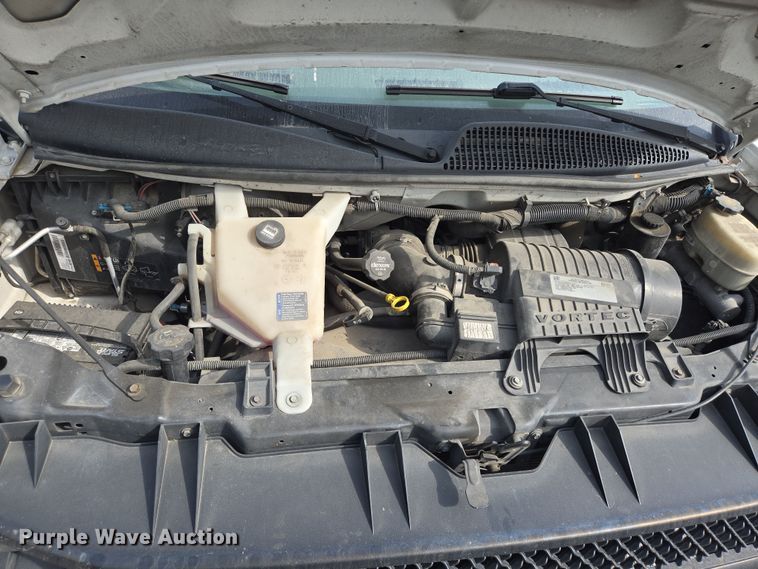 image for item DT4825 2017 Chevrolet Express 2500 van