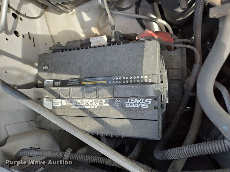 image for item DT4825 2017 Chevrolet Express 2500 van