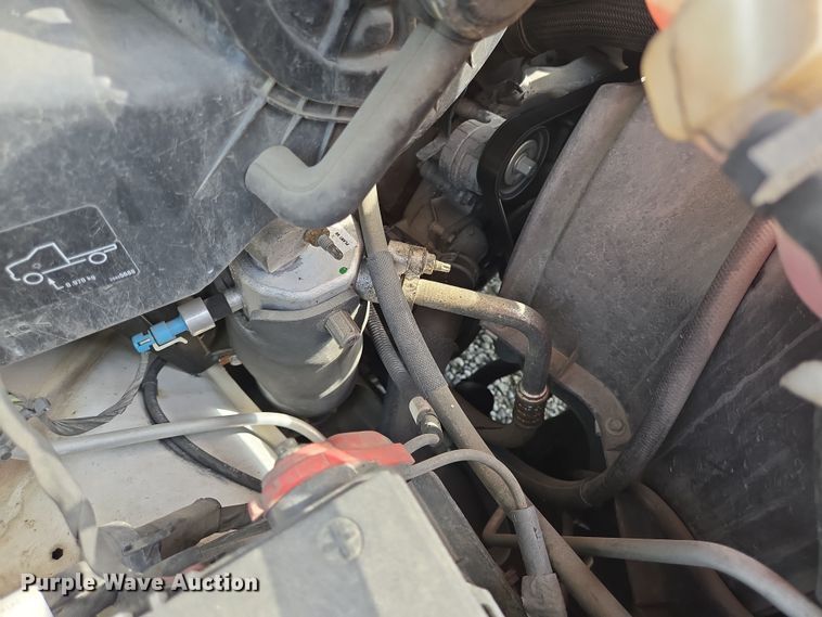 image for item DT4825 2017 Chevrolet Express 2500 van