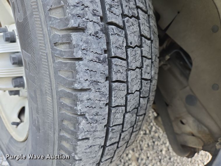 image for item DT4825 2017 Chevrolet Express 2500 van