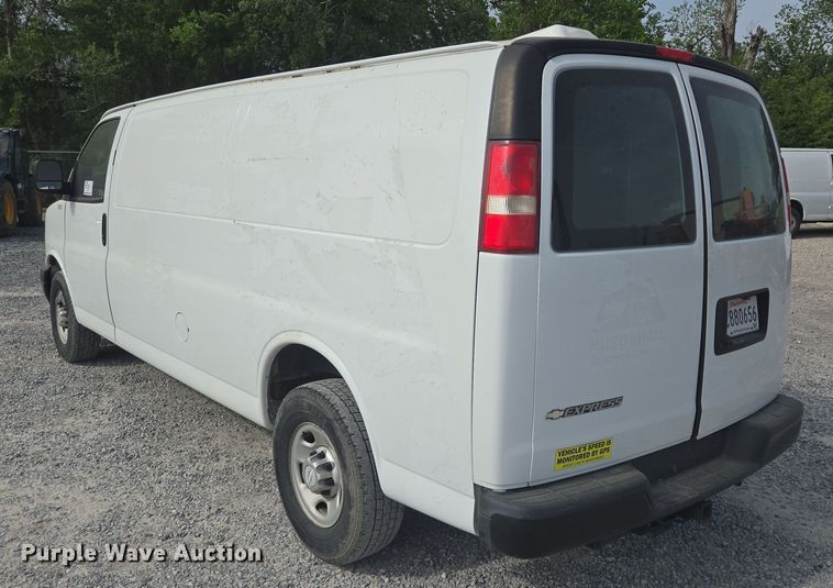 image for item DT4826 2017 Chevrolet Express 2500 van