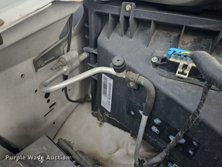 image for item DT4826 2017 Chevrolet Express 2500 van