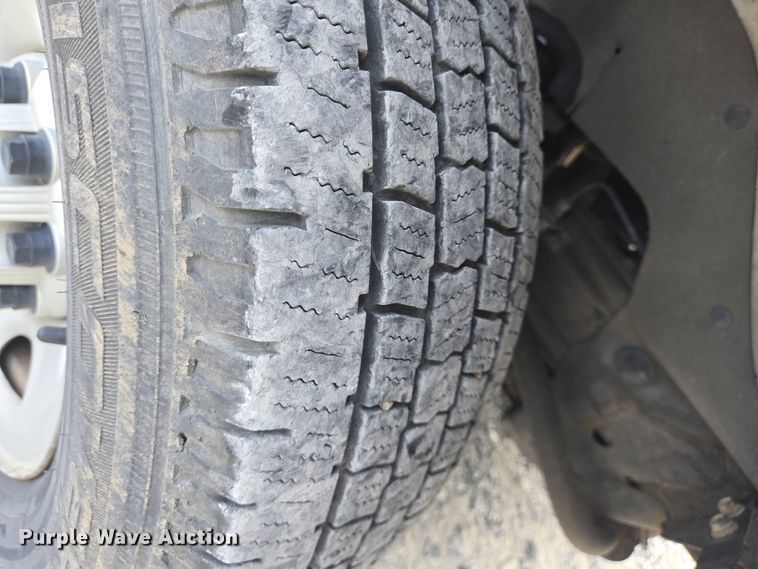 image for item DT4826 2017 Chevrolet Express 2500 van