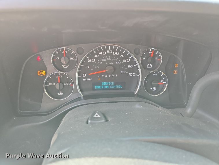 image for item DT4827 2017 Chevrolet Express 2500 van