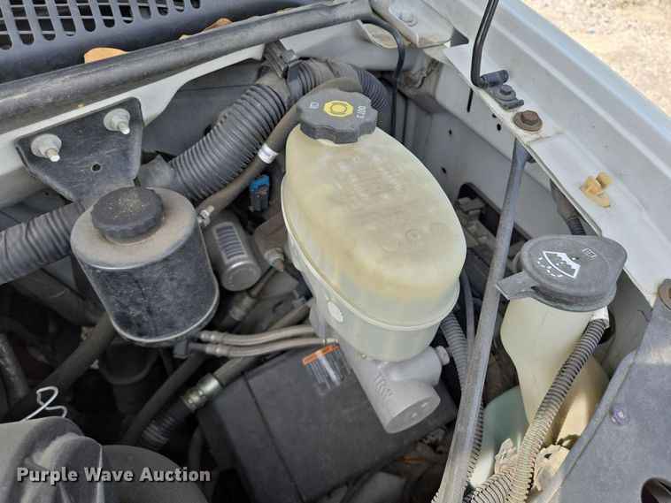 image for item DT4827 2017 Chevrolet Express 2500 van