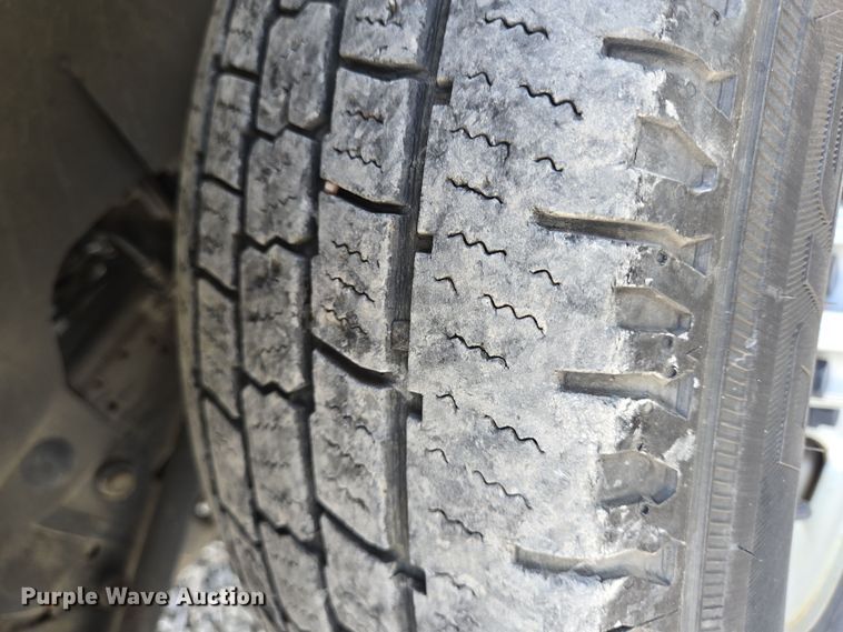 image for item DT4827 2017 Chevrolet Express 2500 van