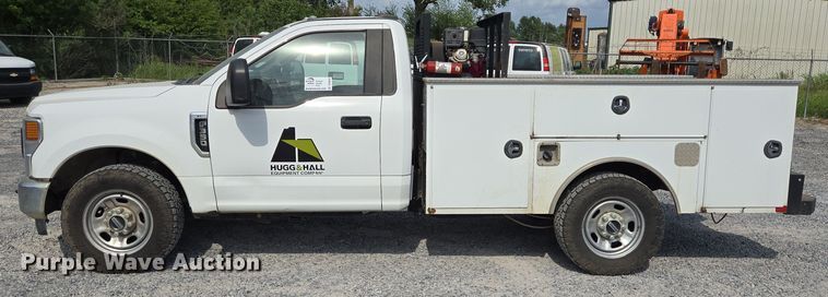 image for item DT4828 2021 Ford F350 Super Duty utility bed pickup truck