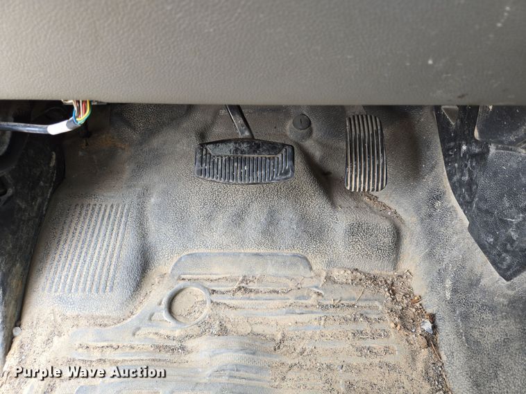 image for item DT4828 2021 Ford F350 Super Duty utility bed pickup truck