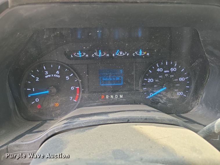 image for item DT4828 2021 Ford F350 Super Duty utility bed pickup truck