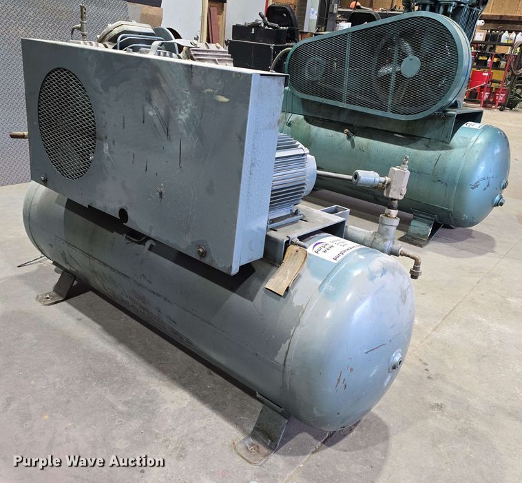 image for item DT6825 1974 Ingersoll Rand 253-T306TM air compressor