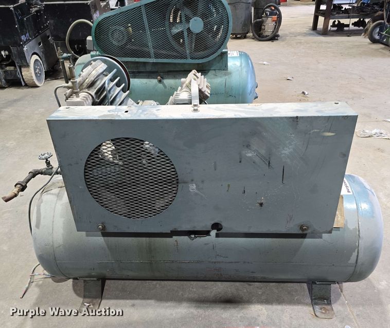 image for item DT6825 1974 Ingersoll Rand 253-T306TM air compressor