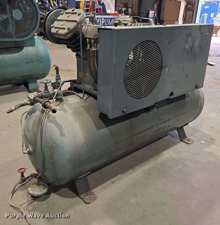 image for item DT6825 1974 Ingersoll Rand 253-T306TM air compressor